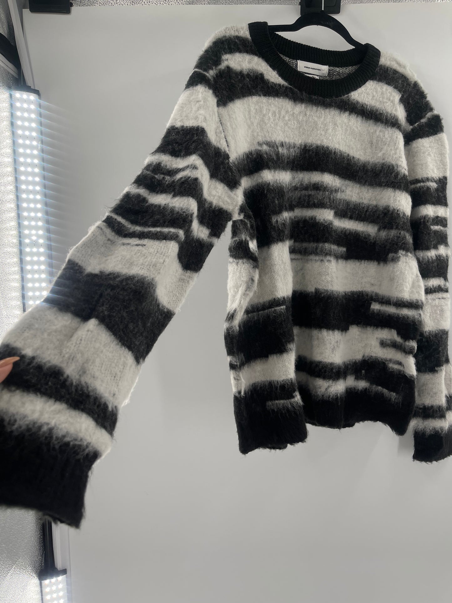 Urban Outfitters Black/White Sweater (Large)