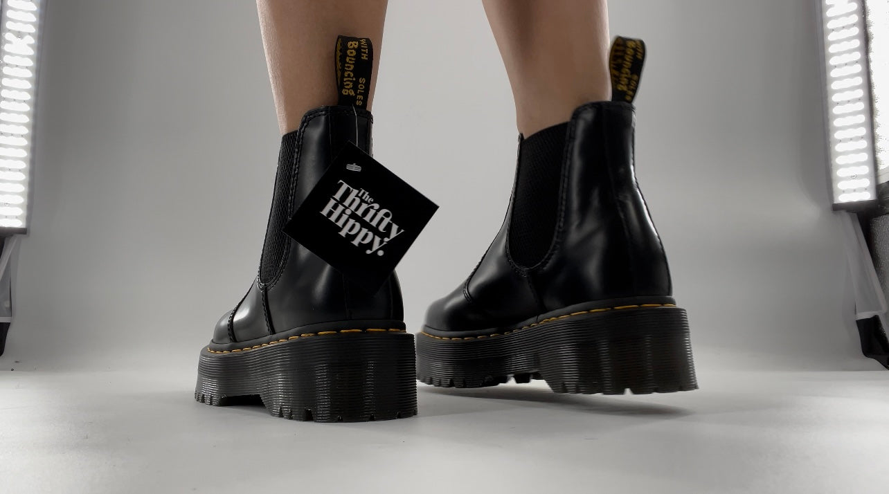 Dr. Martens 2976 Platform Chelsea Boot Black Polished Smooth (7L)