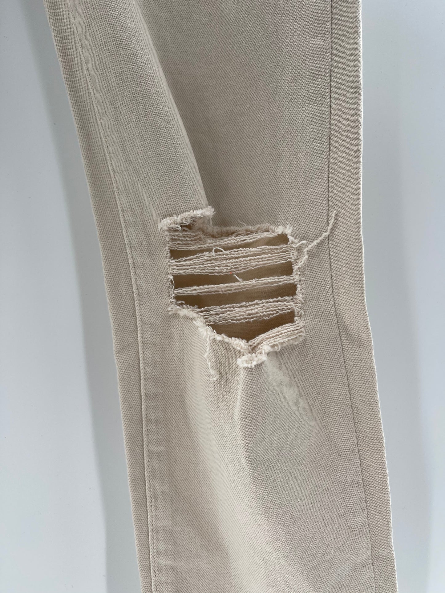 Free People Off White Rolla’s Miller -Mid High Rise- Slim Ripped Jeans (Size 27)