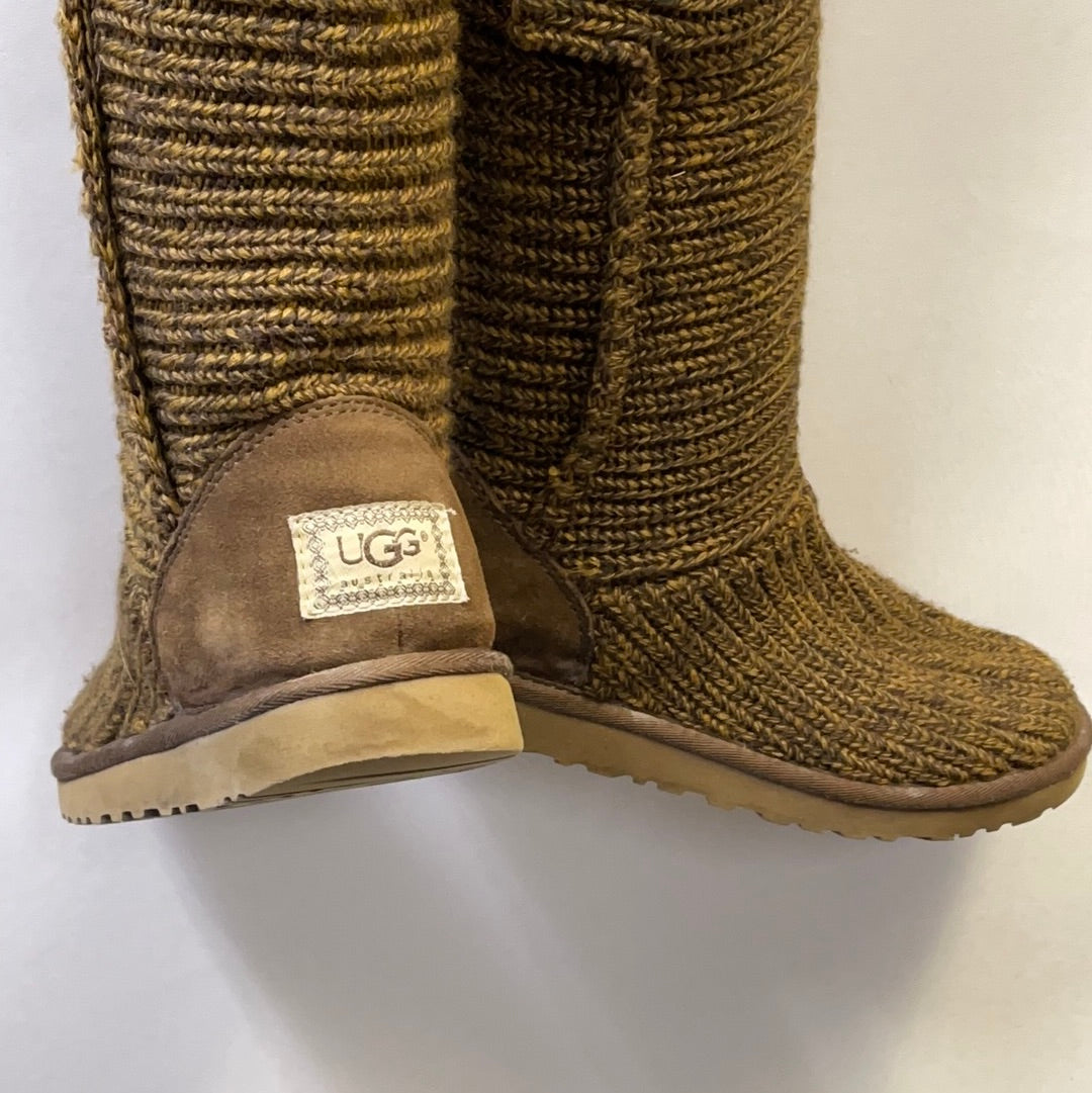 UGGS Brown Knit Boot