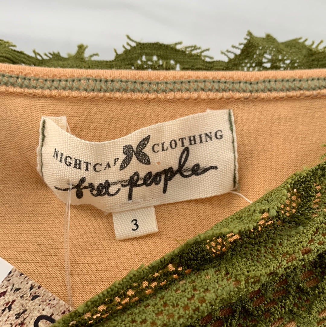 Nightcap Clothing - Free People - Green Lace Mini Skirt (Size 3)