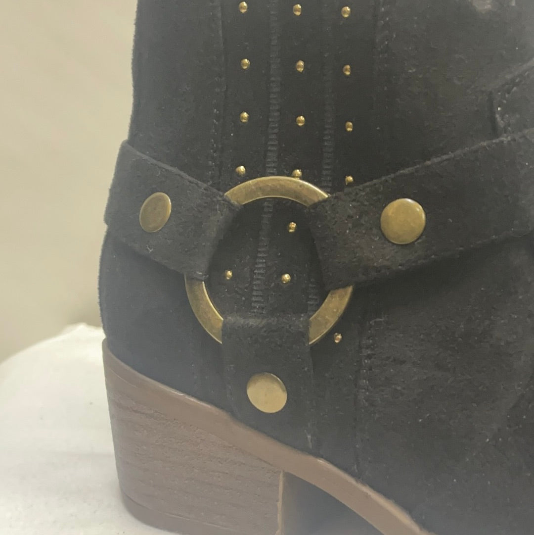 Maurice’s Black Suede Boots