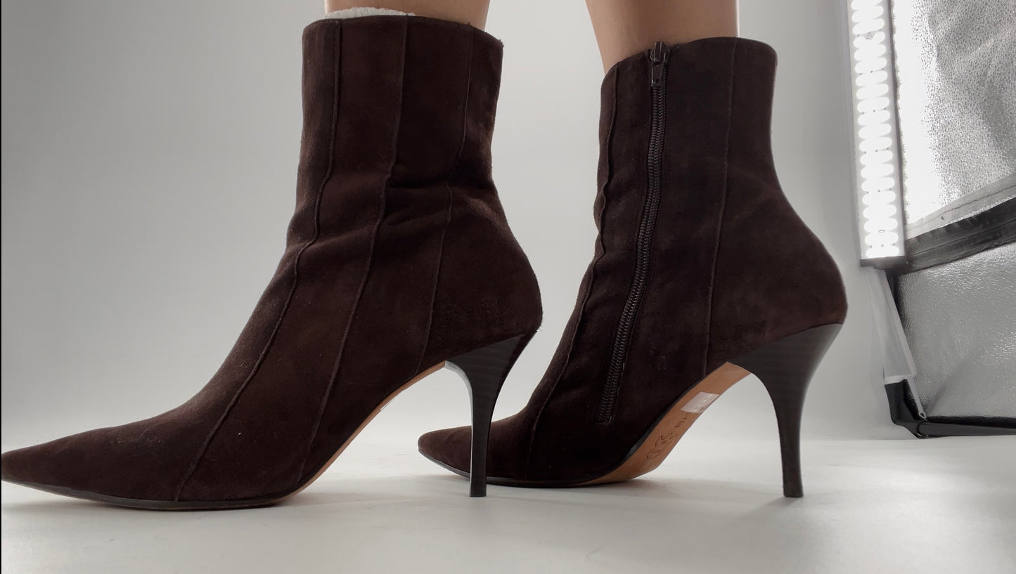 Vintage BCBG Maxazria Brown Suede Booties (7.5)