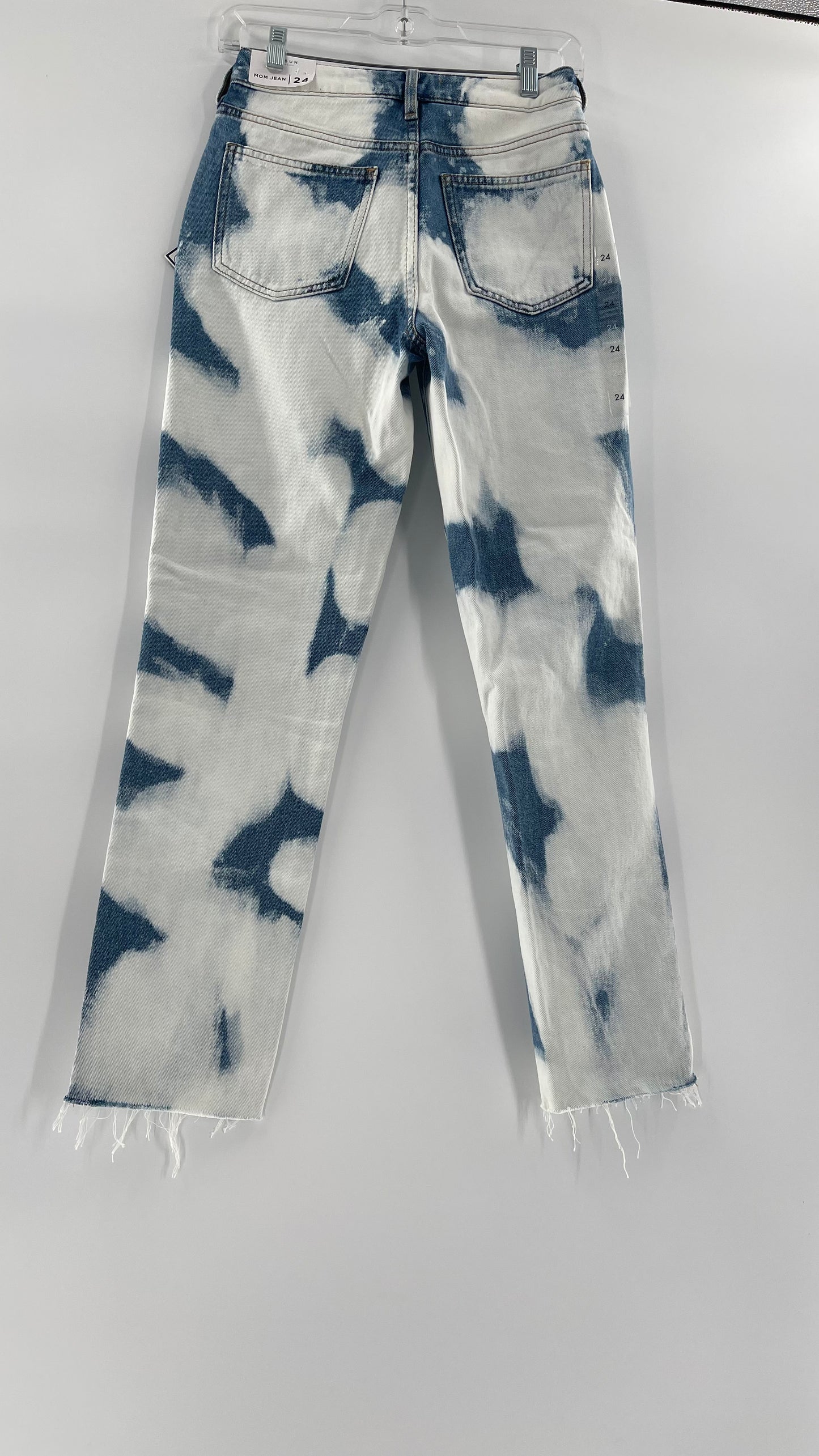 Pacsun Tie Dye Bleach Tagged Mom Jeans (24)