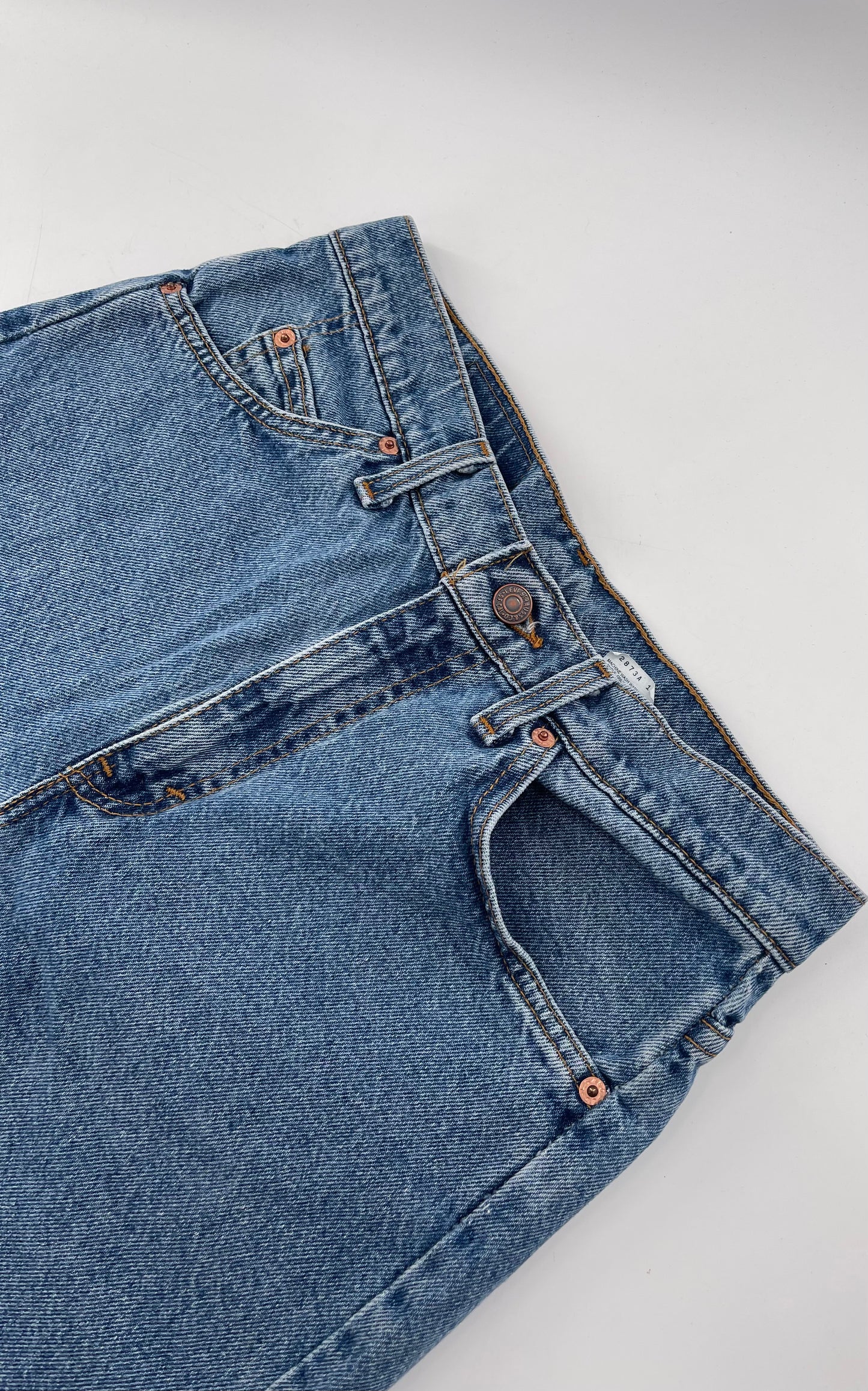 Vintage Orange Tab Levi 505 Shorts (30)