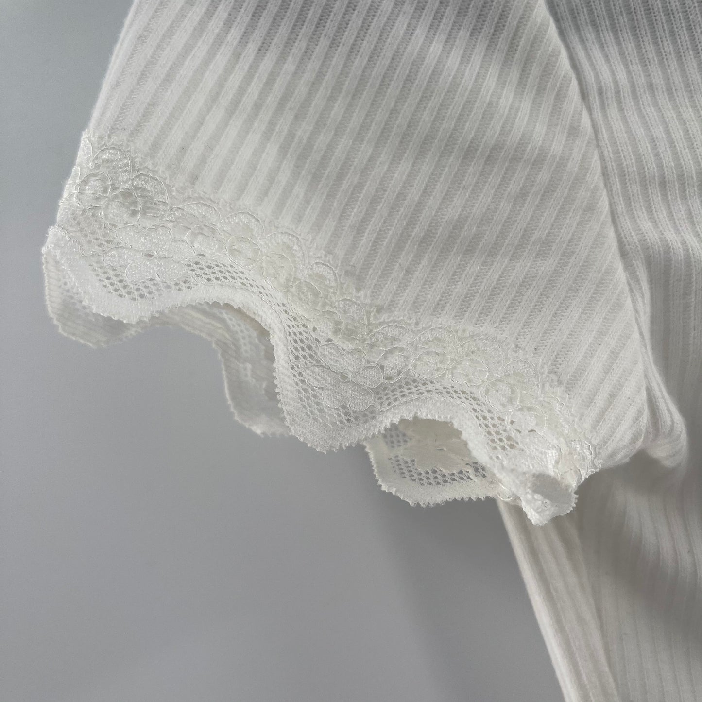 White Ribbed Short Sleeve with Lace (XS)