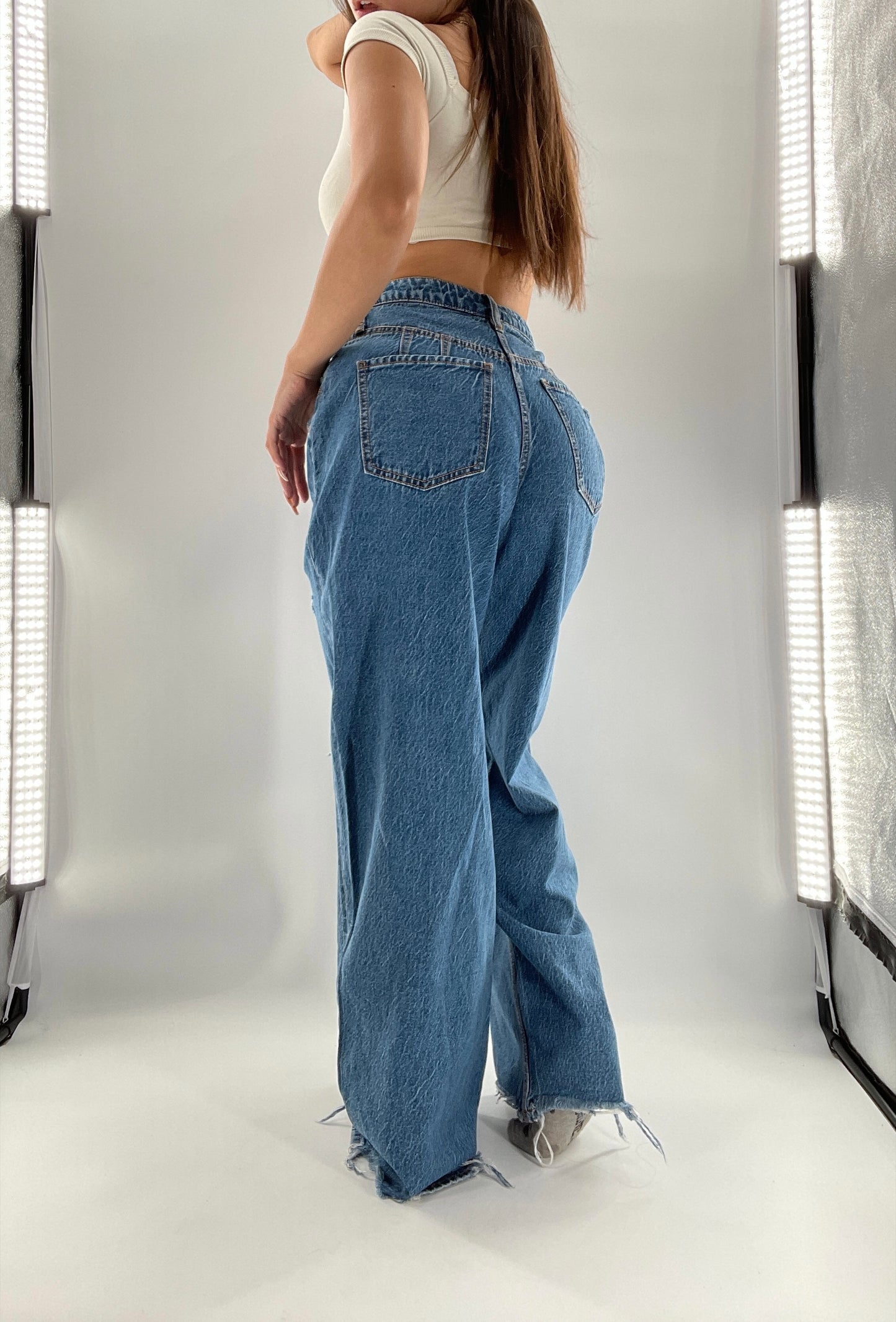 Free People Medium Wash Distressed Wide Leg Jeans (26)