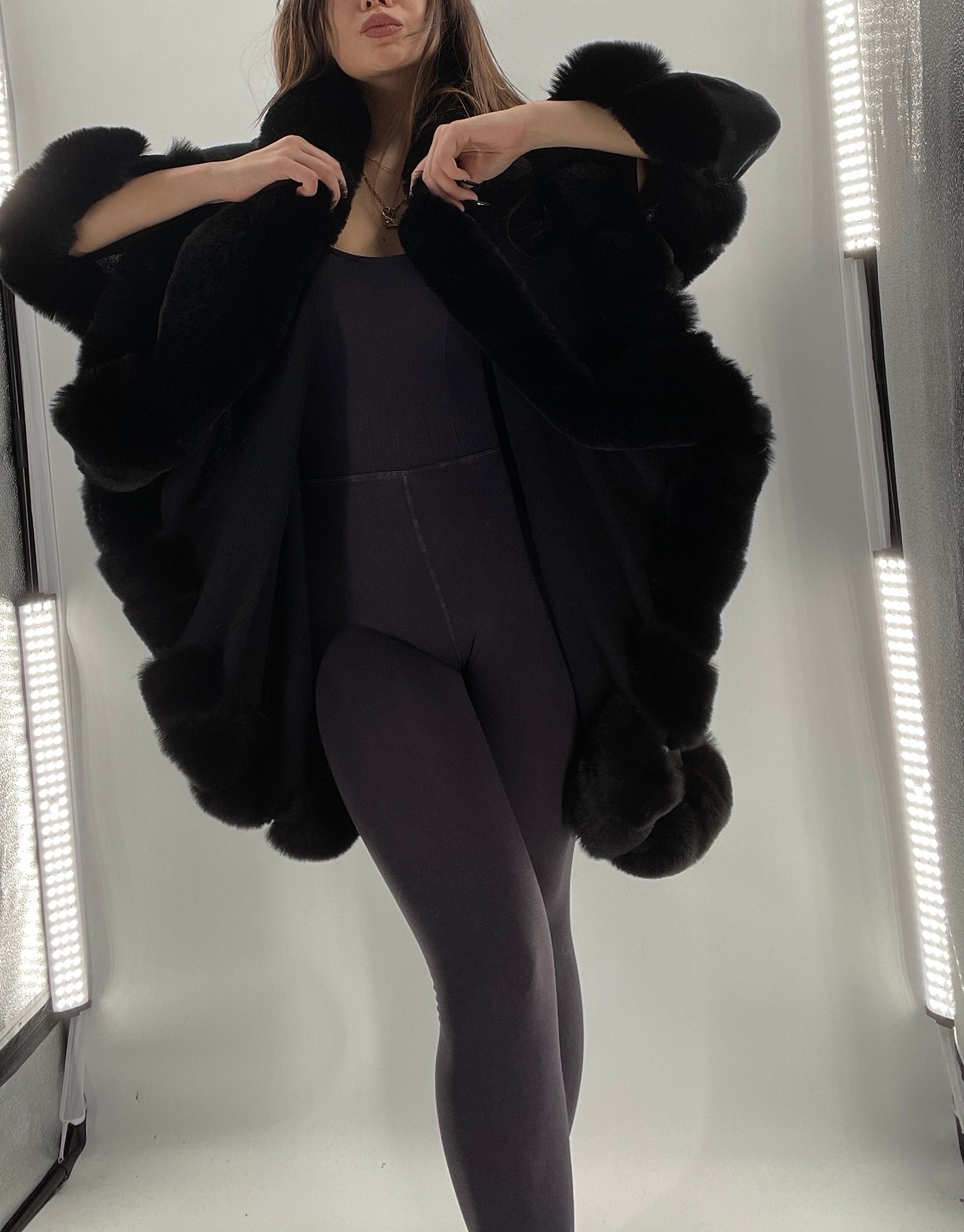 Glamorous Black Cape with Faux Fur Trim (OS)
