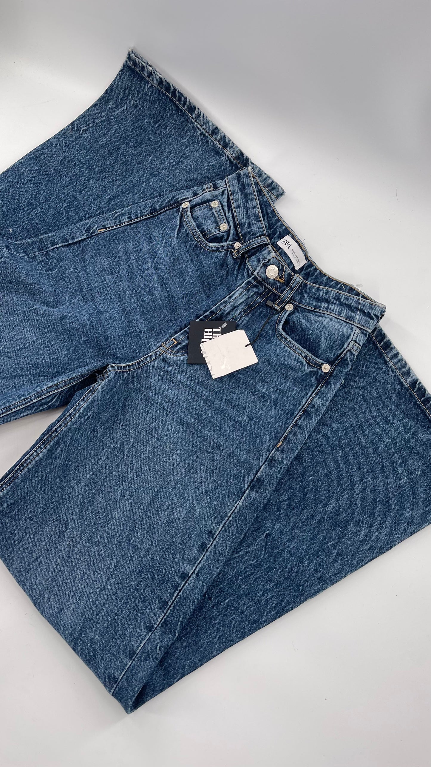 ZARA Medium Wash Denim High Waisted Wide Legs (4)