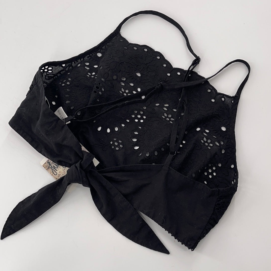 Urban Outfitters Eyelet Crop (M)