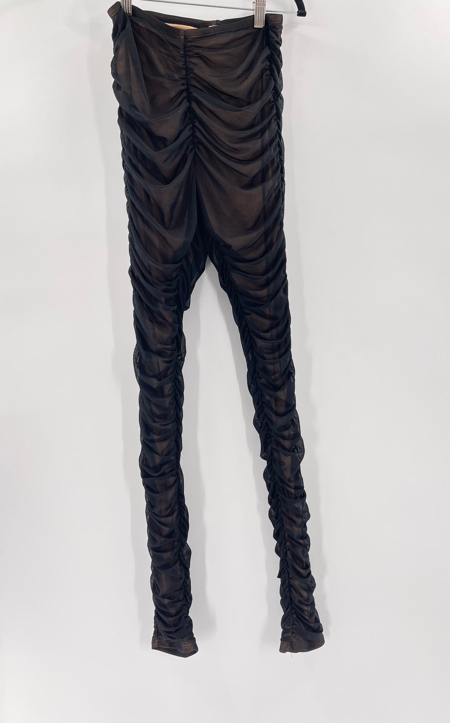Fashion Nova/Urban Outfitters Nude/Black Ruched 2Piece Set (Small)