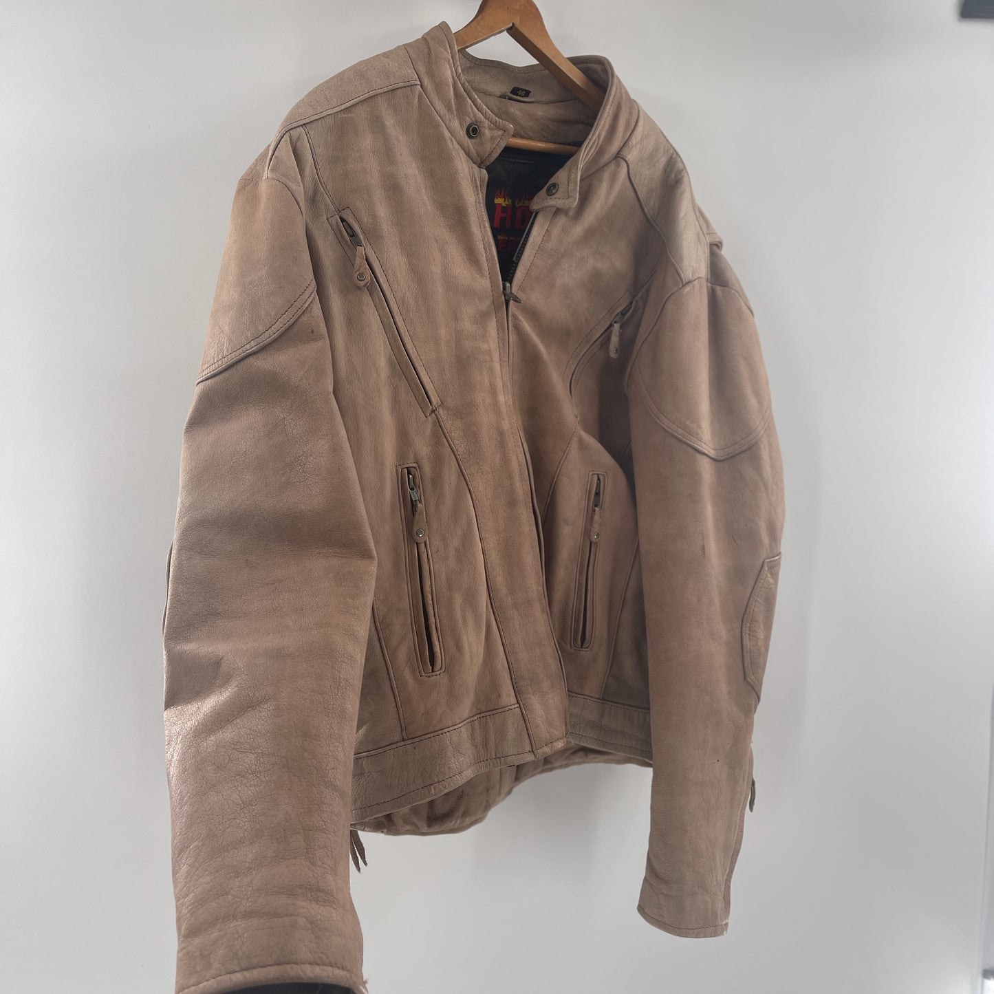 Hot Leathers Light Beige Leather Jacket Front Zipper (Size 46)