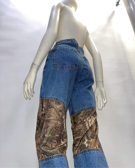 BDG Jean Jogger with Camo Knee Patch (Sz 27)