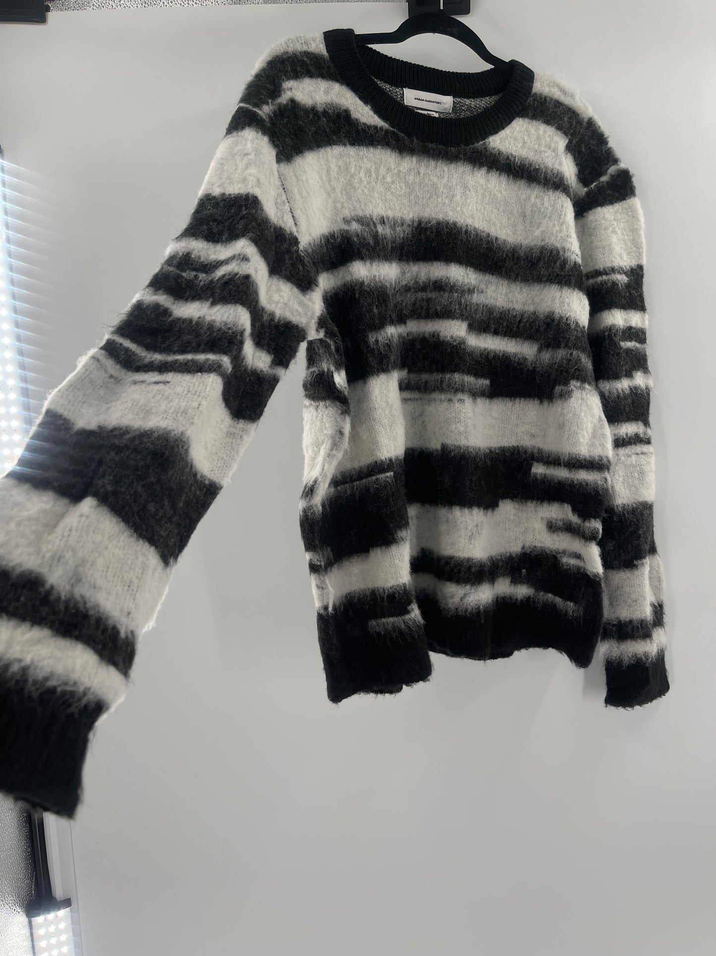 Urban Outfitters Black/White Sweater (Large)