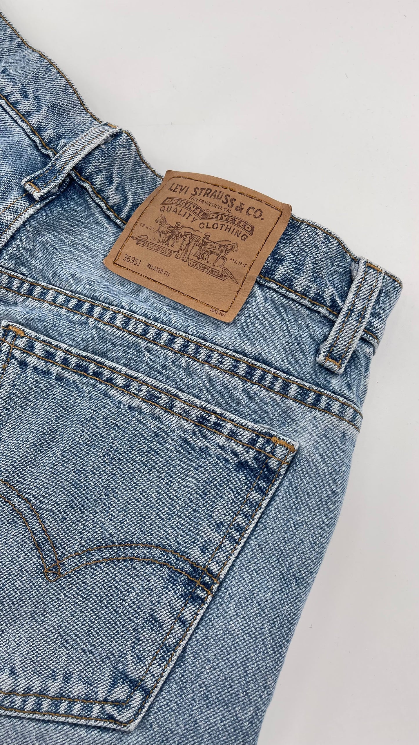Vintage Levi Orange Tab Light Wash 951 Shorts (12)