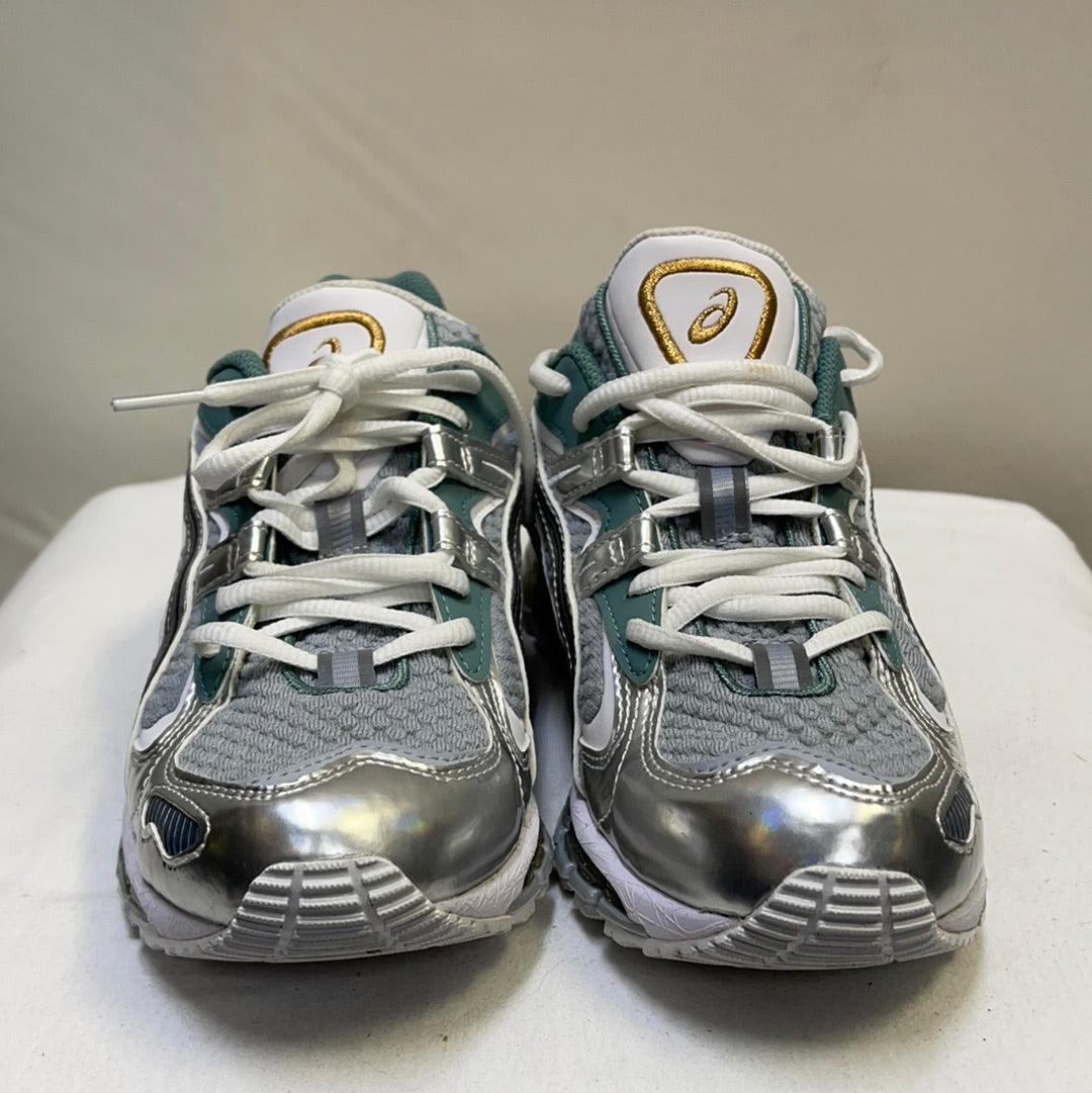 ASICS Sneakers