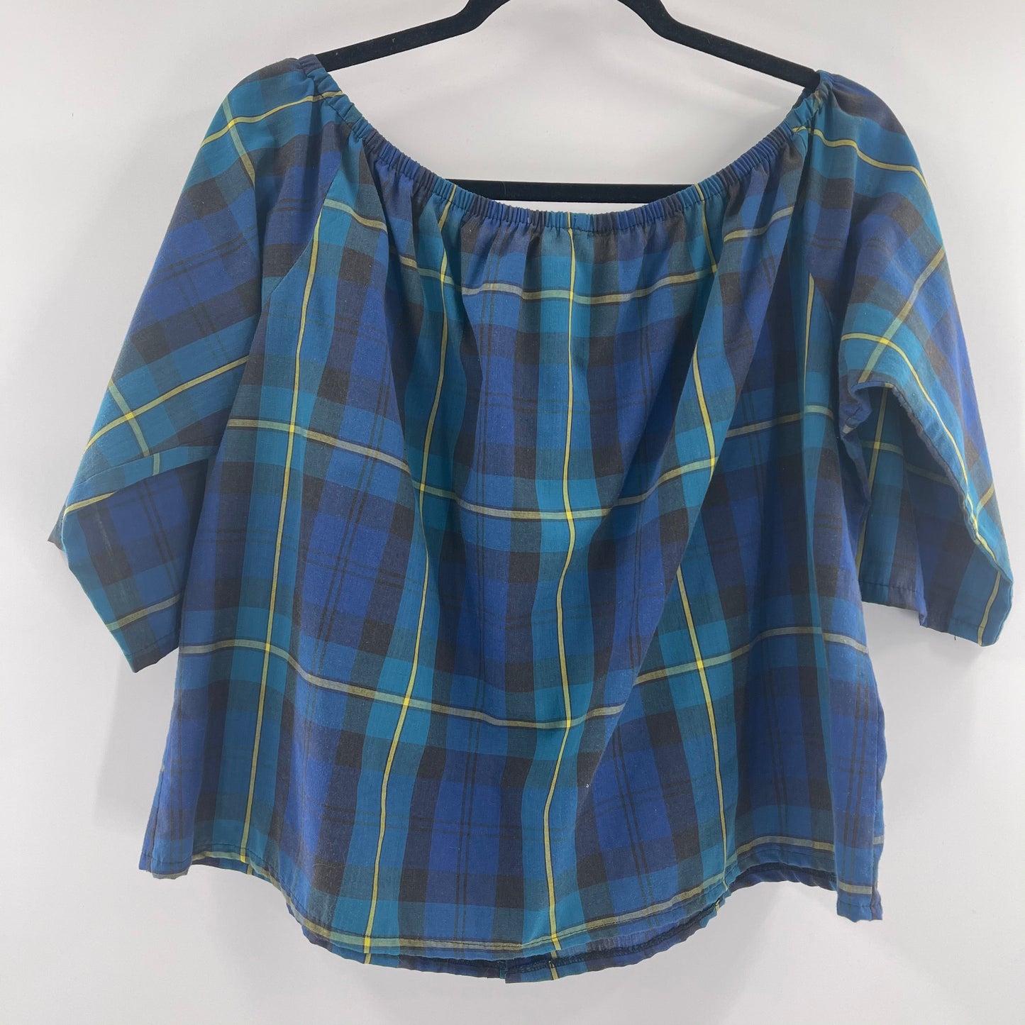 Off the Shoulder Flannel (M/L)