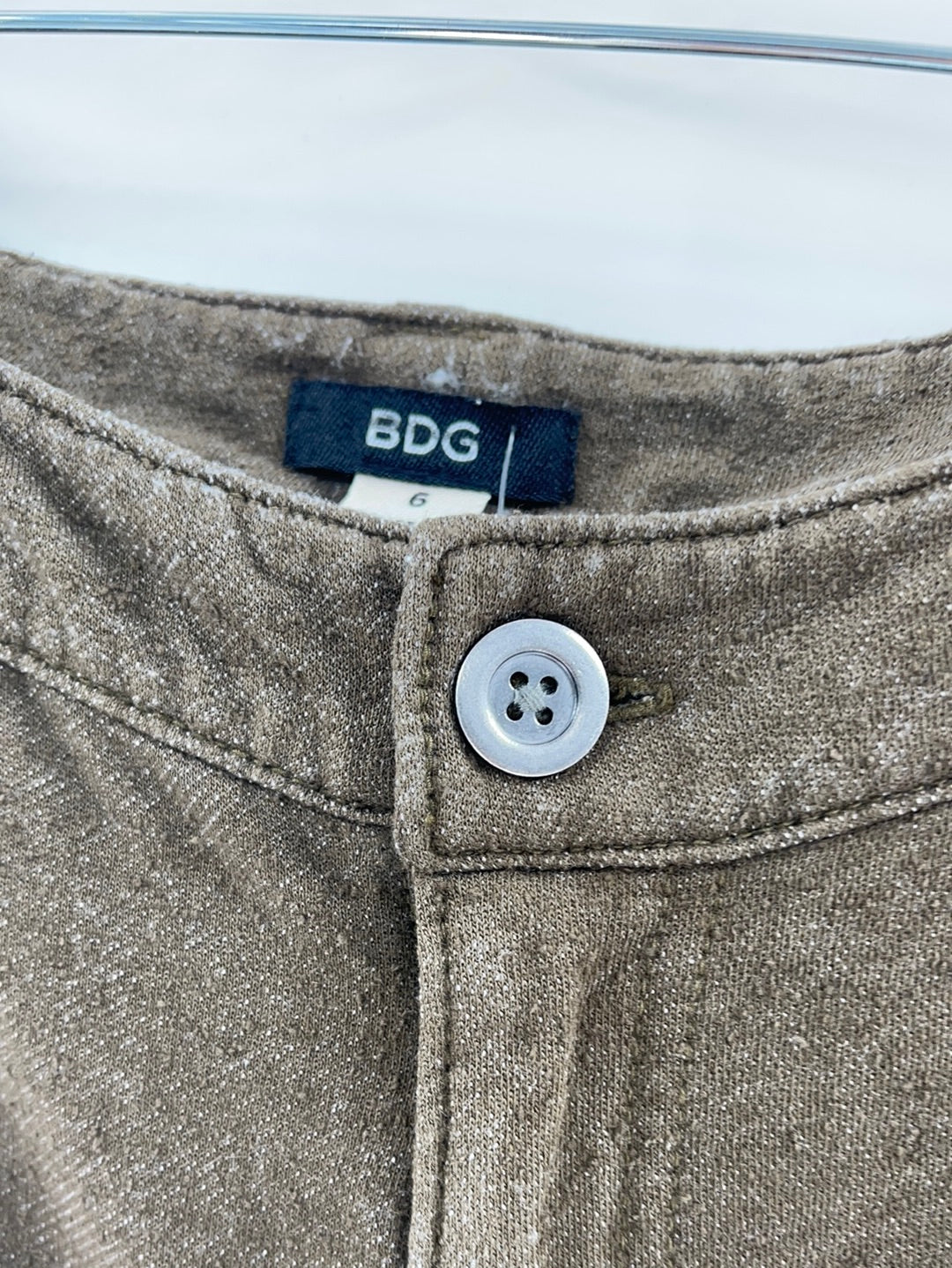 BDG Urban Outfitters Olive Green Cropped Button Trousers (Size 6)