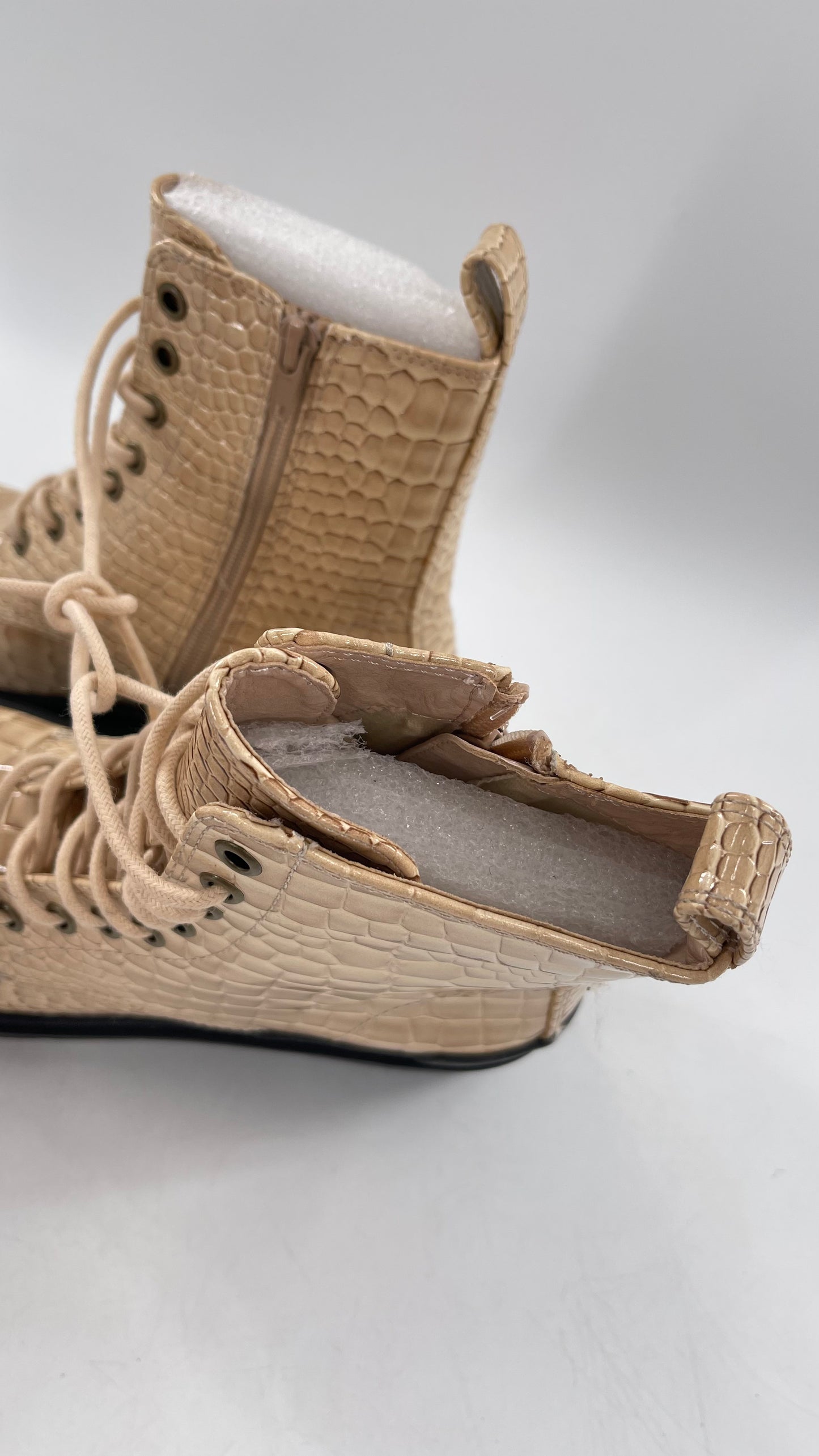 Urban Outfitters Beige Crocodile Embossed Combat Boots(7)