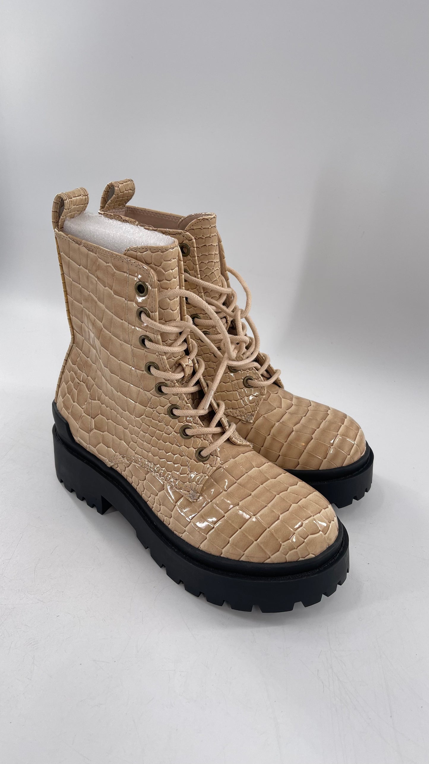 Urban Outfitters Beige Crocodile Embossed Combat Boots(7)