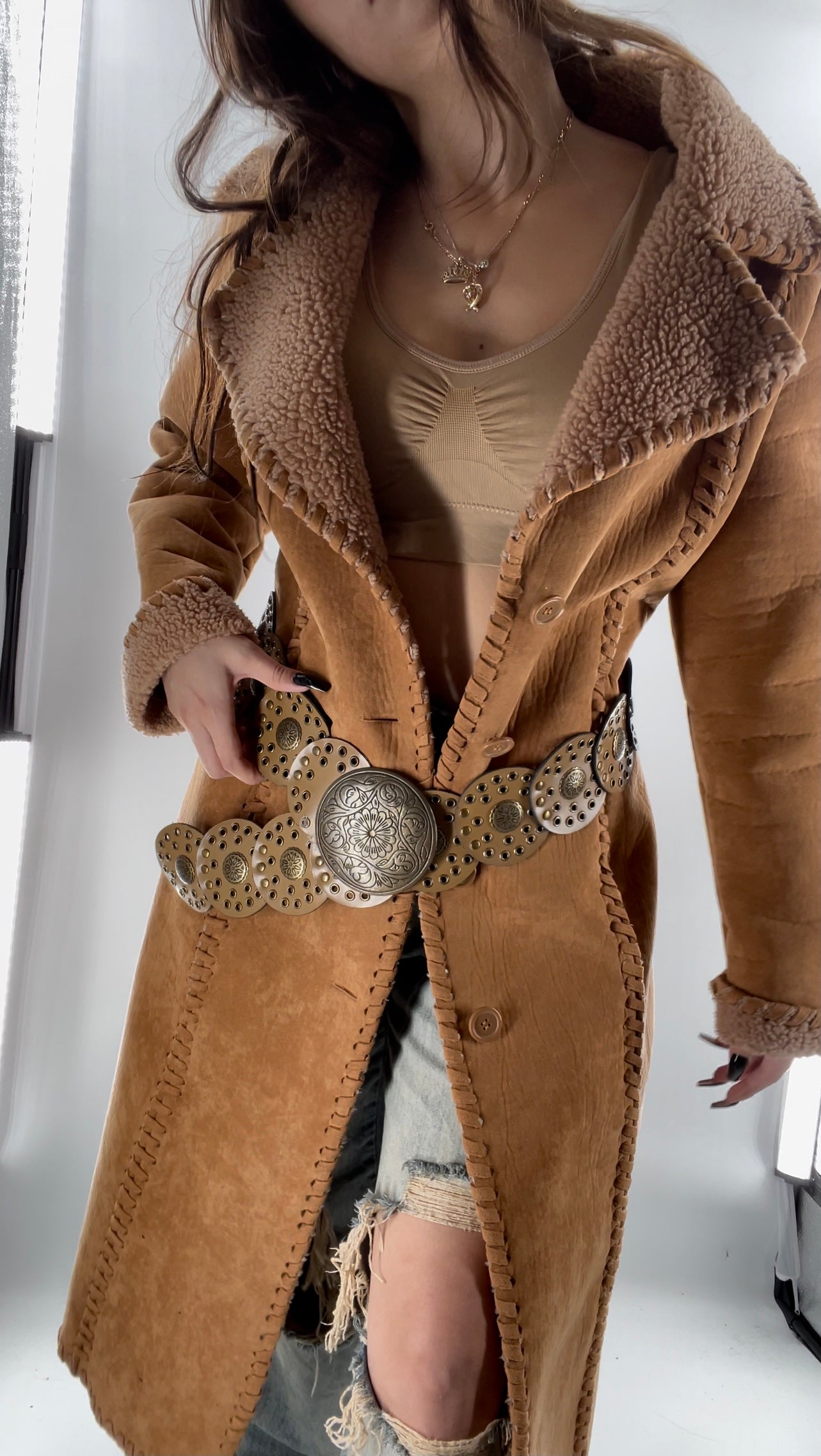 Light Brown Circle Belt with Exaggerated Buckle and Metal Details (XL)