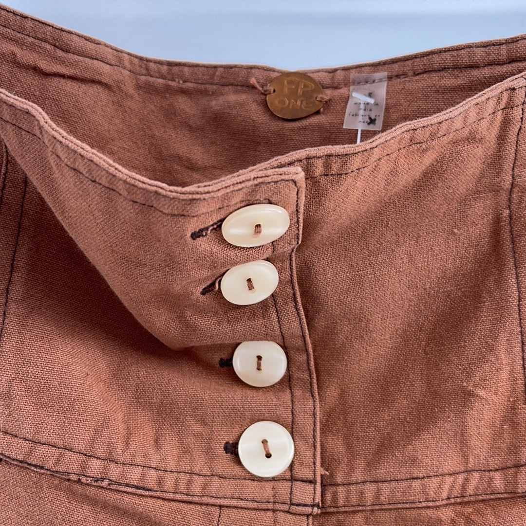 Free People - Brick Multi Button Up Pleated Shorts (Size 8)