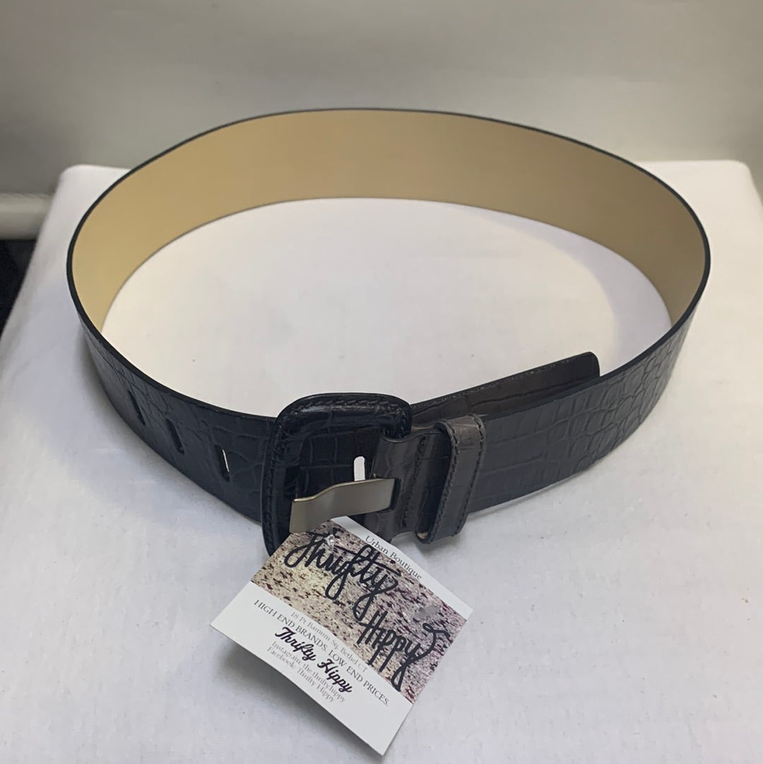 Banana Republic Genuine Leather Belt