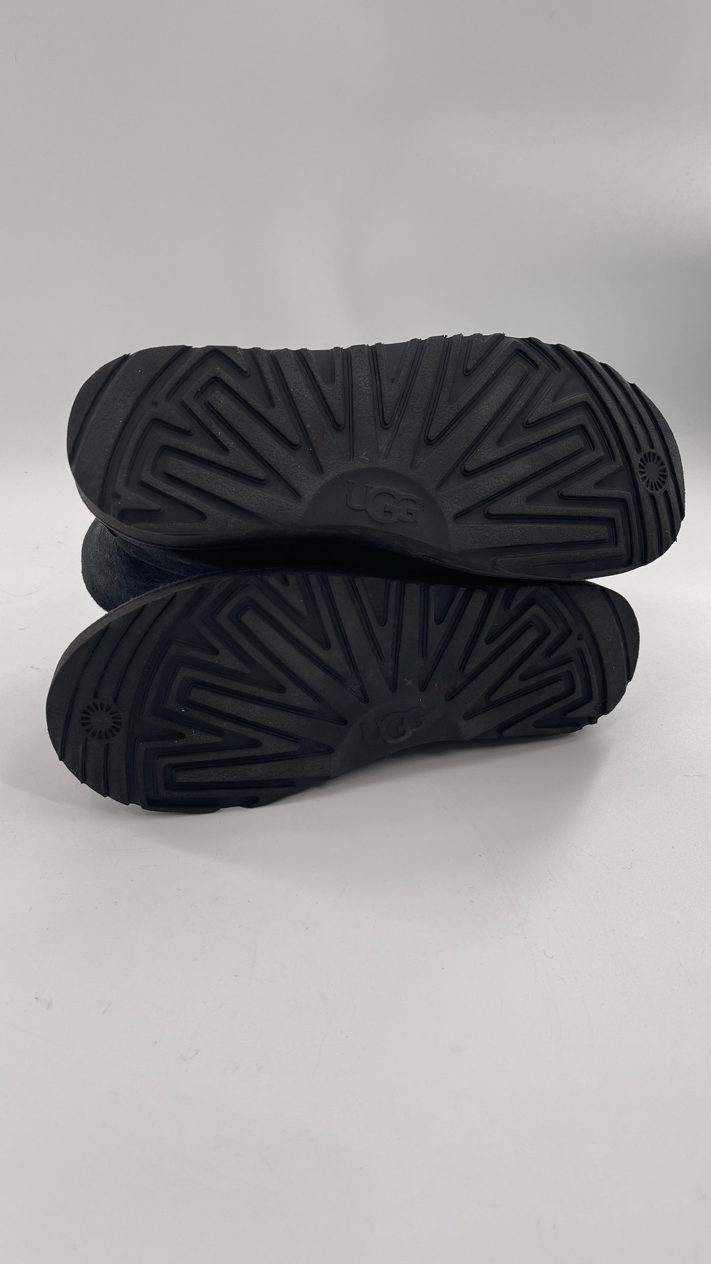 UGG Black Short Boot (8)