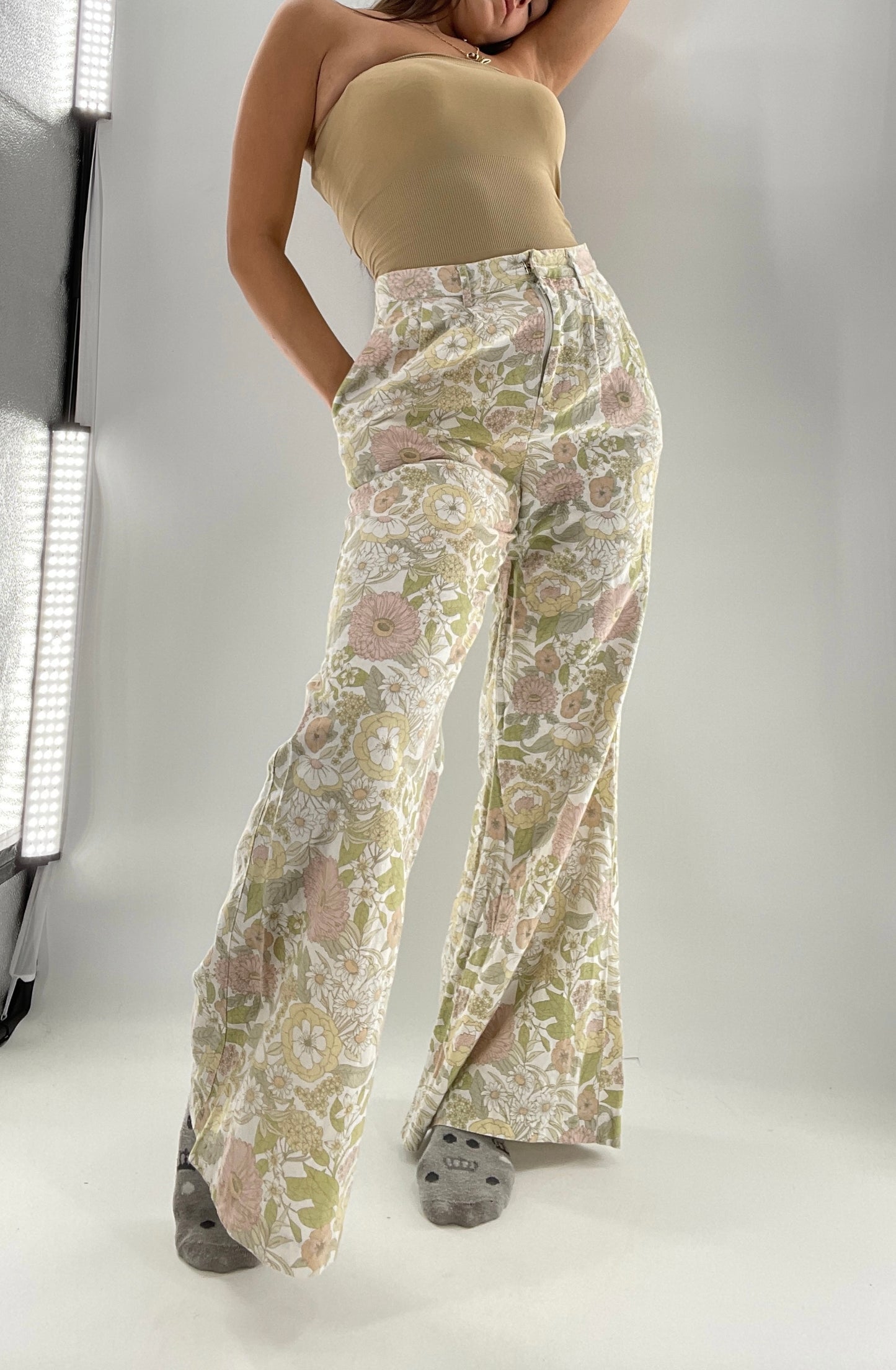 Charlie Holiday Muted Pastels Floral Wide Leg Trouser (6)