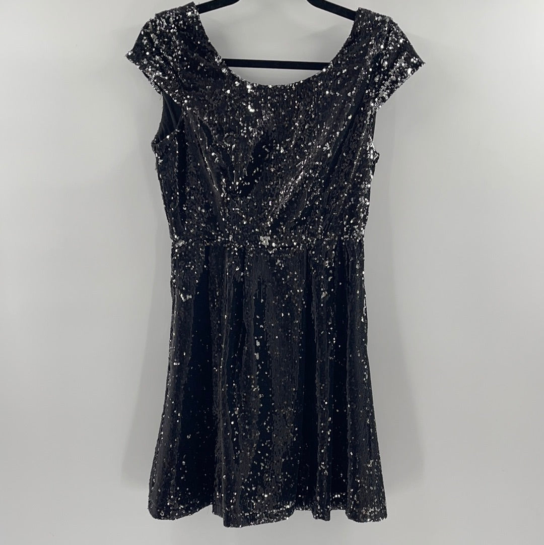 F21- Black Sequin Mini Dress (Small)