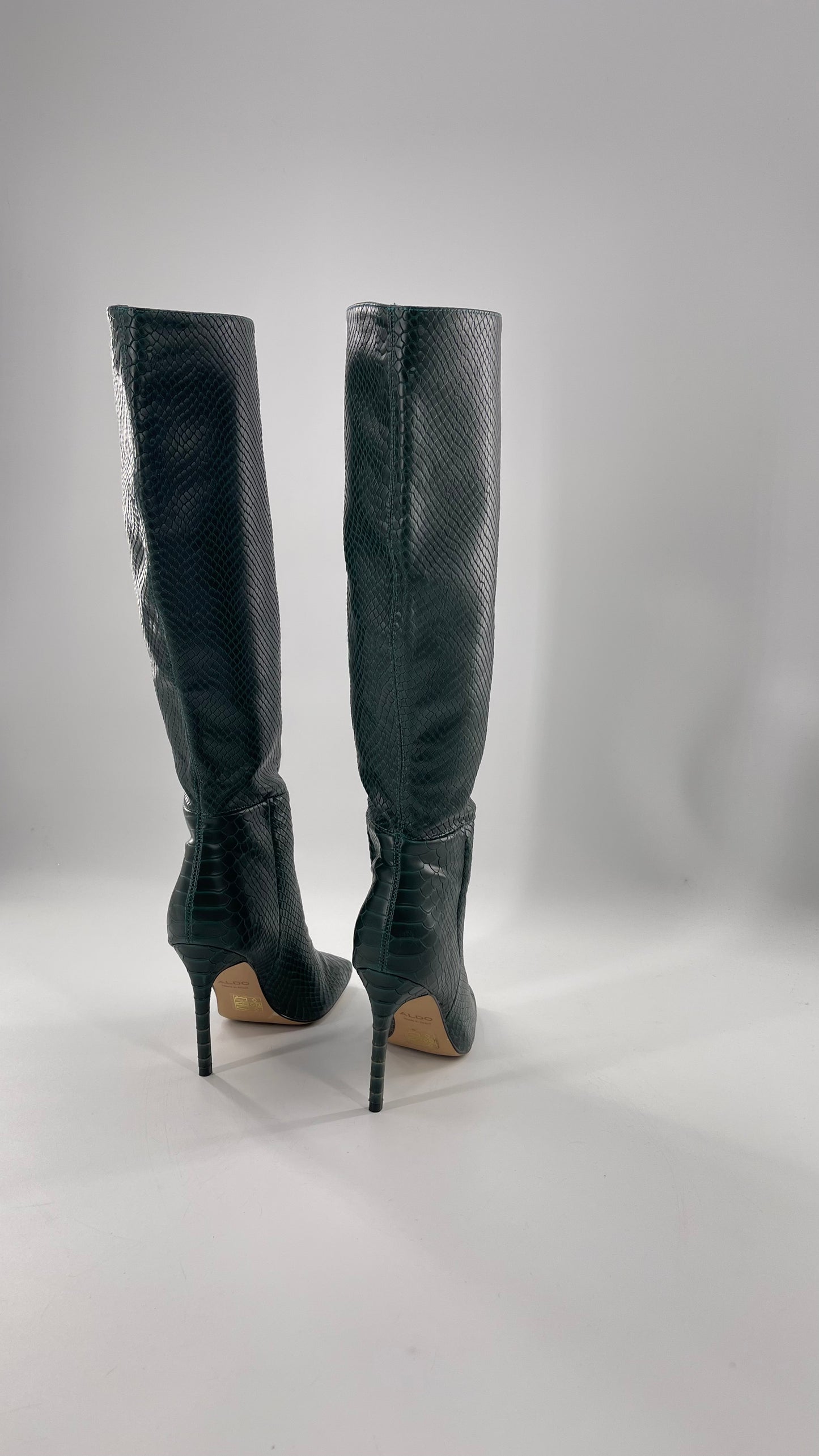 ALDO square toe Enmerald Green Crocodile Knee High Boots (6.5)