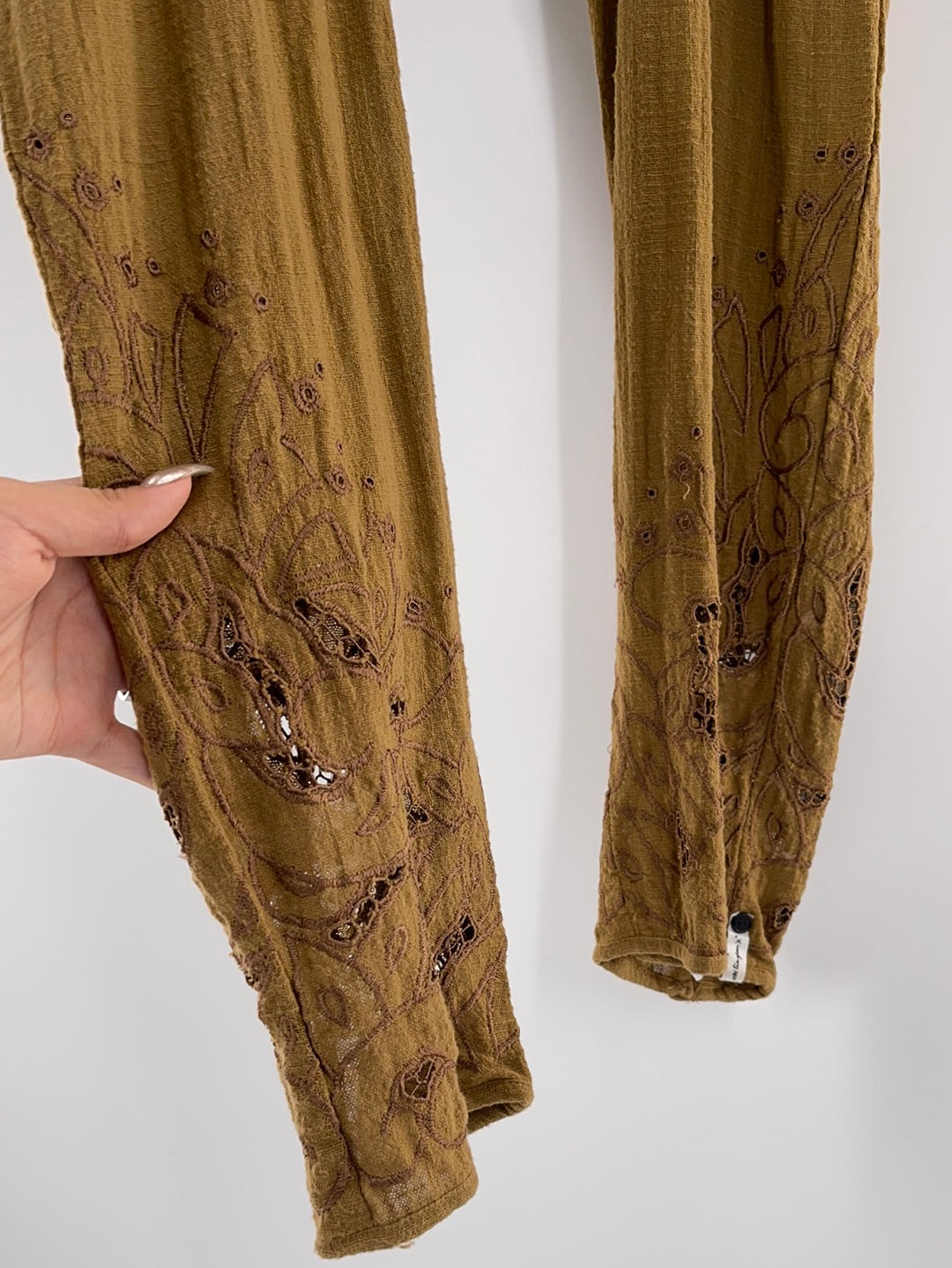Free People - One Teaspoon - Tobacco Long Sleeve Embroidered Laser Cut Details Adjustable Drawstring Waist Line With Side Pockets Backless Jumpsuit (Size Small) - WITH TAG -