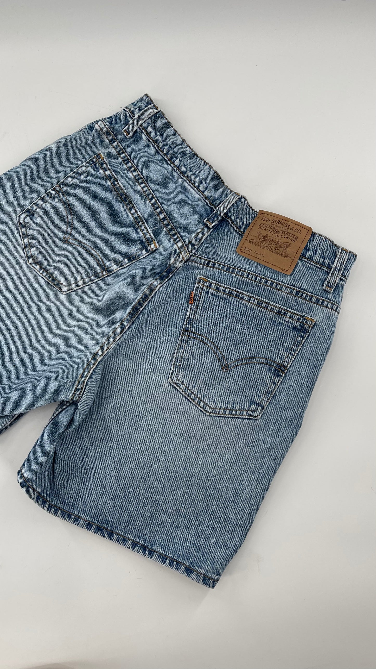 Vintage Levi Orange Tab Light Wash 951 Shorts (12)