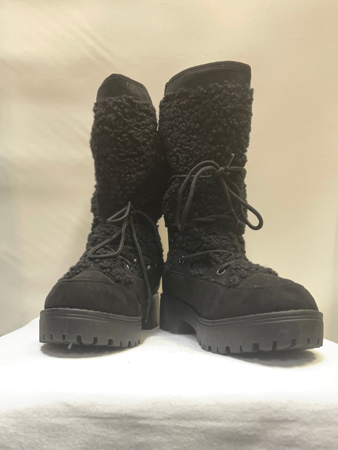 Rogue Black Boots