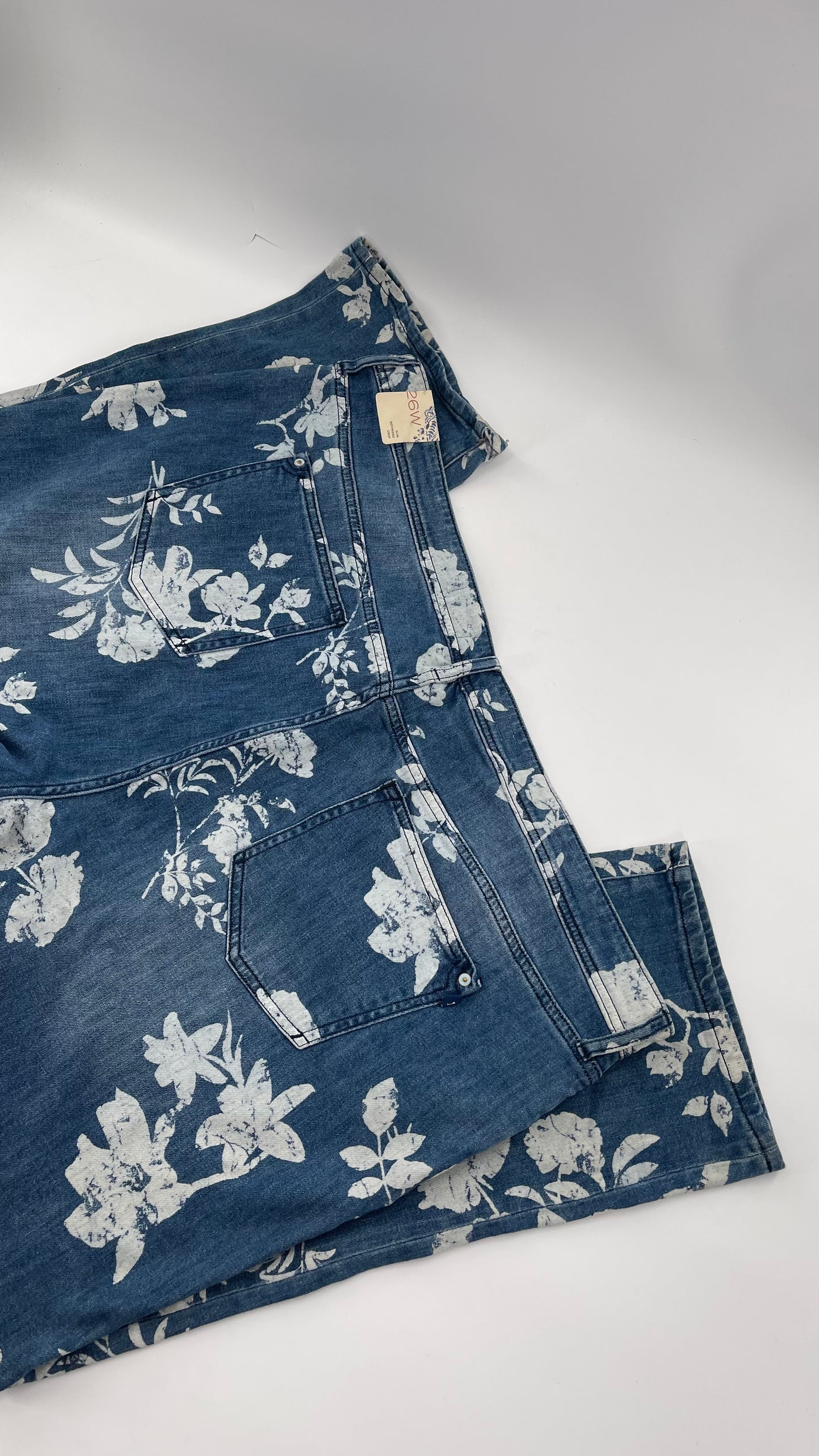 Pilcro + The Letterpress Anthropologie Bleached Florals Jeans (26W PLUS)