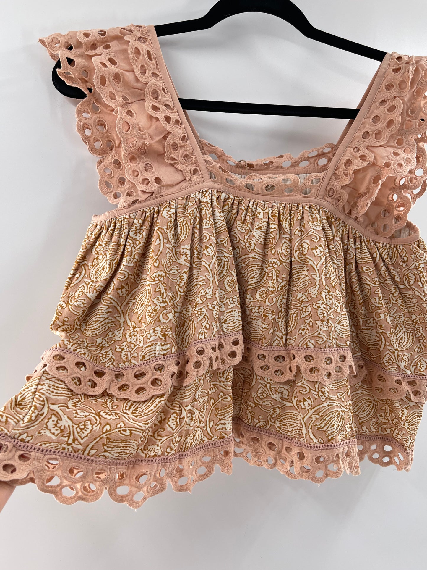 Anthropologie Let me Be Delicate Ruffle Sleeve Tank (Small)