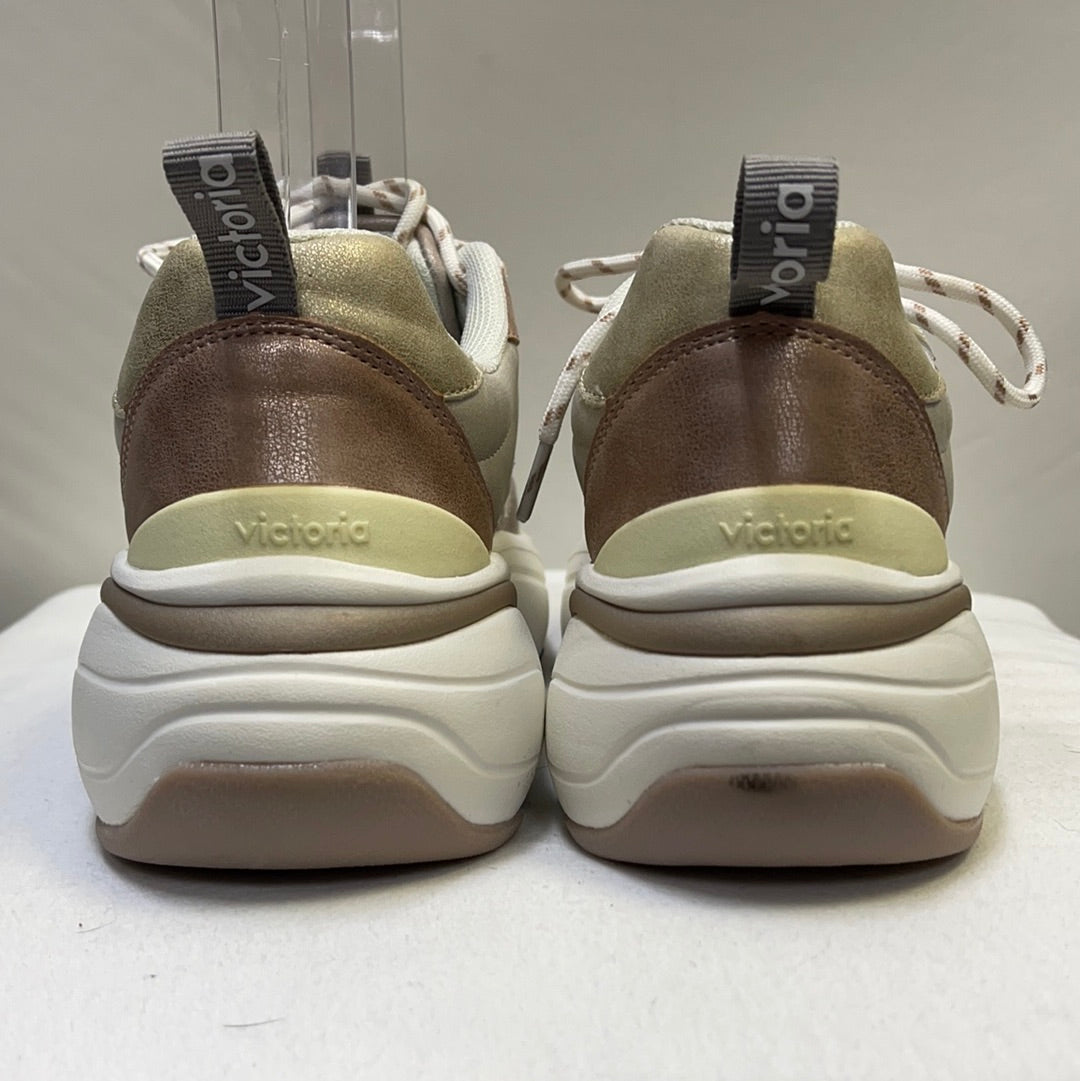 Victoria Sneakers