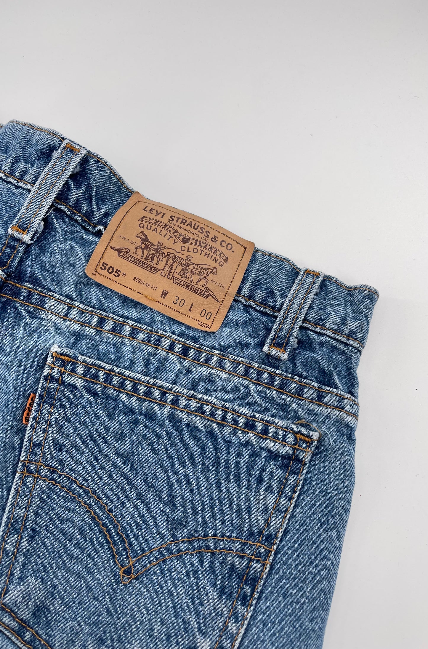 Vintage Orange Tab Levi 505 Shorts (30)