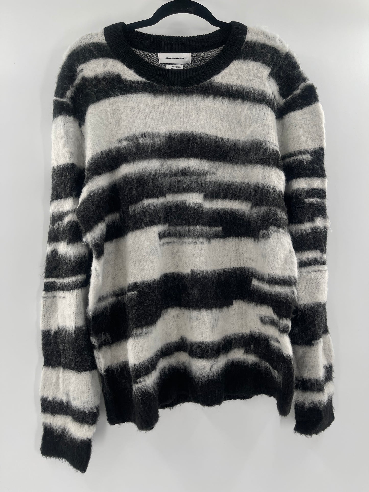 Urban Outfitters Black/White Sweater (Large)