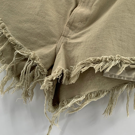 Vintage Frayed Levi 555 Shorts - Distressed Hem (Size Guys Fit 12)