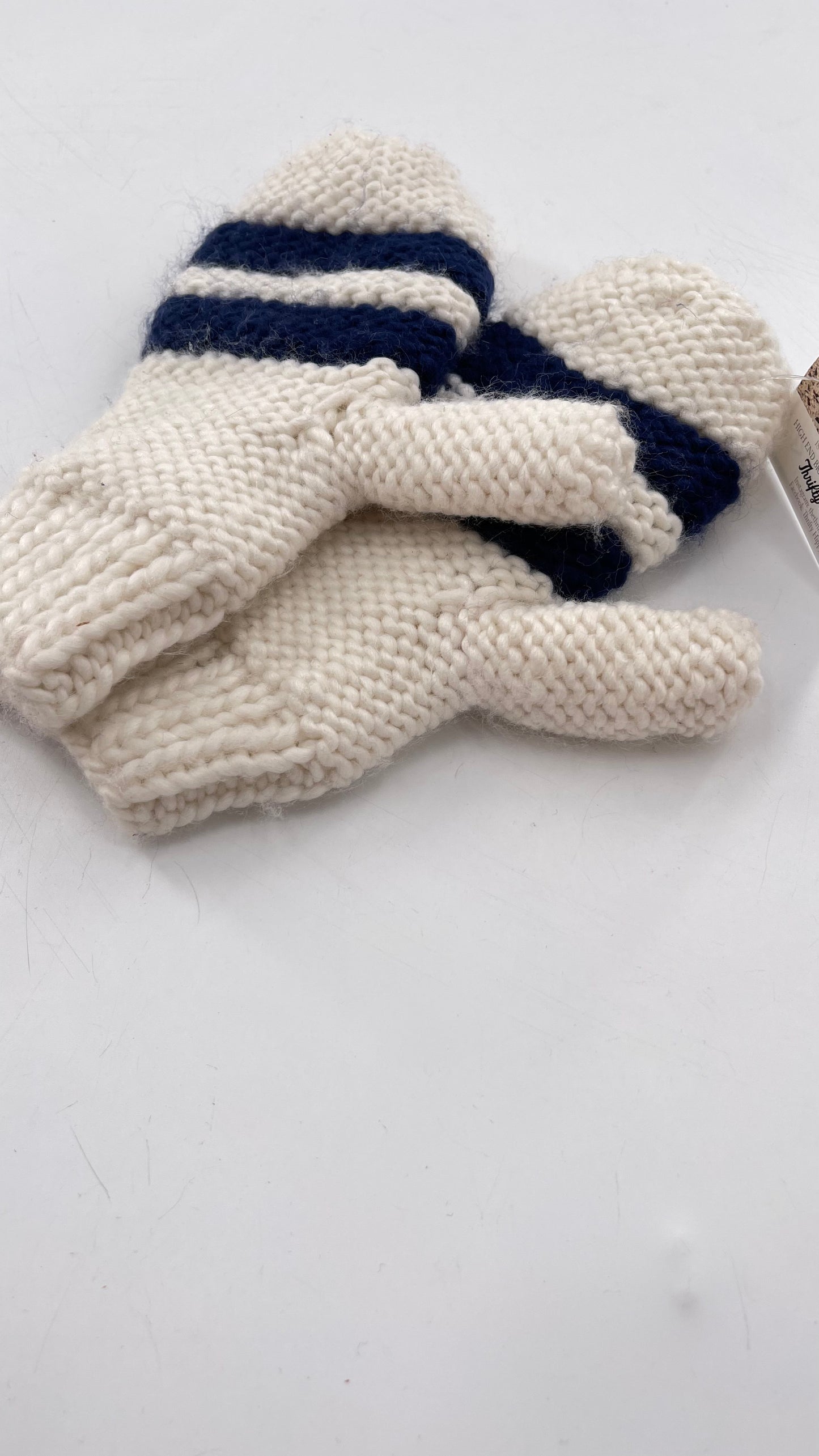 Anthropologie White/Navy Knit Mittens