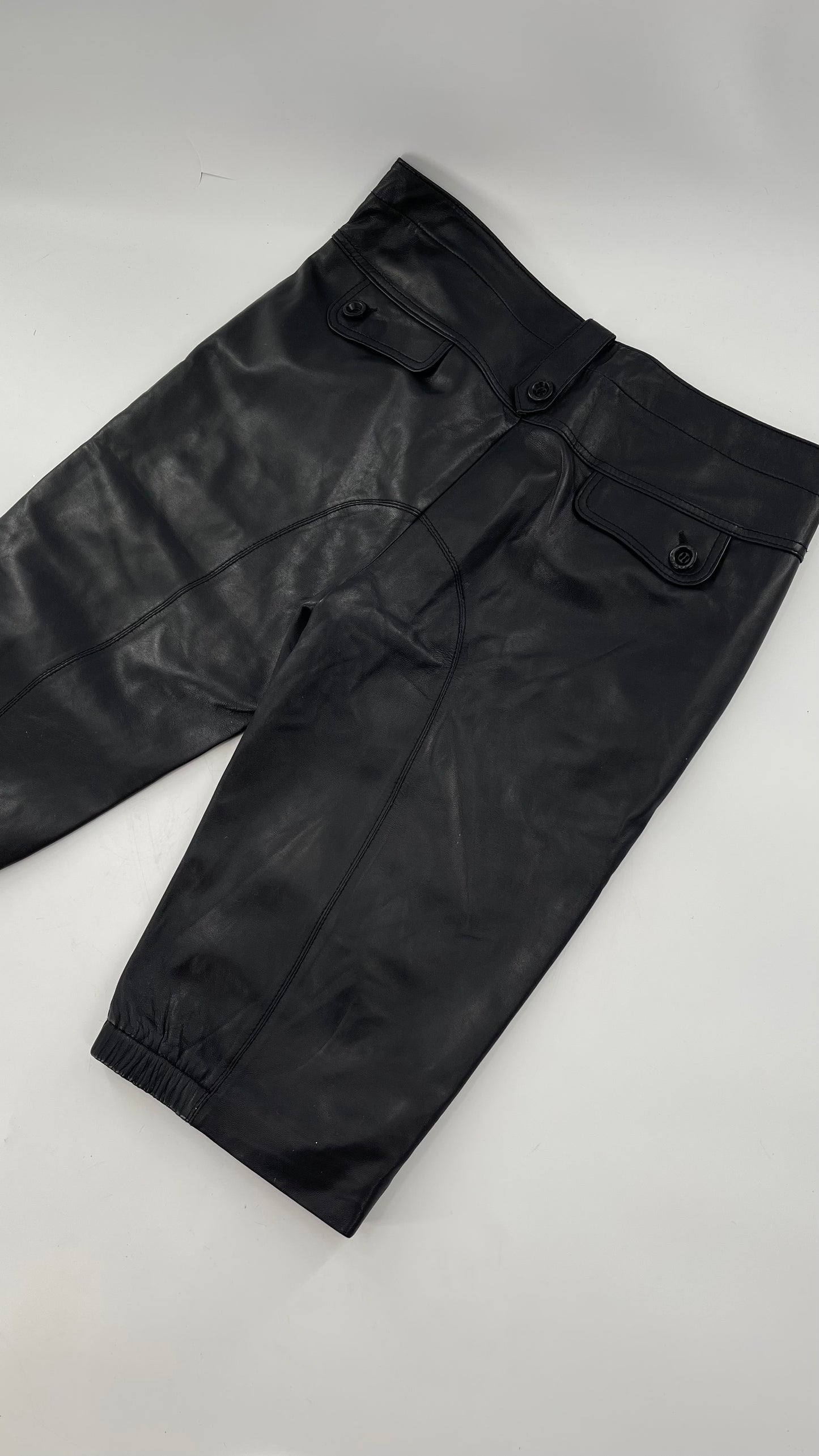 Vintage Vogue Virile 100% Sheepskin Leather Bermudas (XXL)
