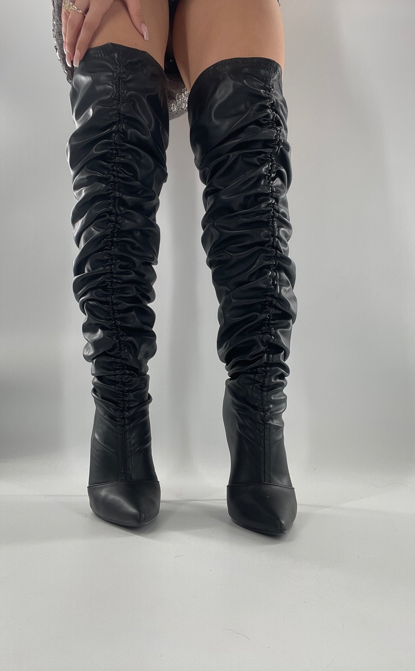 Unlabeled Black Vegan Leather Thigh High Scrunch Boots (8)