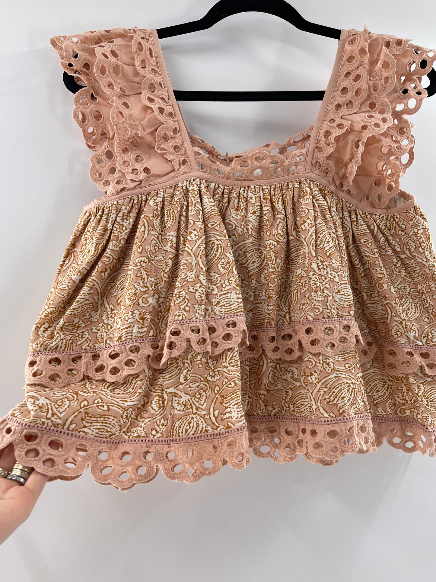 Anthropologie Let me Be Delicate Ruffle Sleeve Tank (Small)