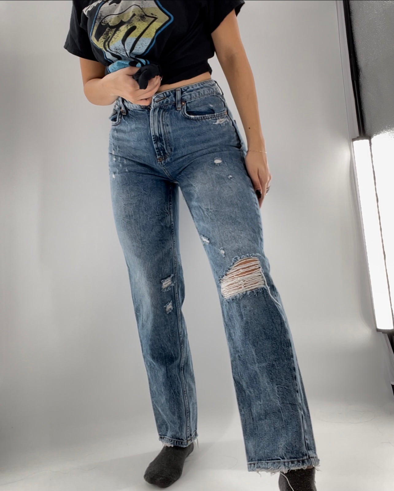 Free People Medium Wash Distressed Jeans (26)