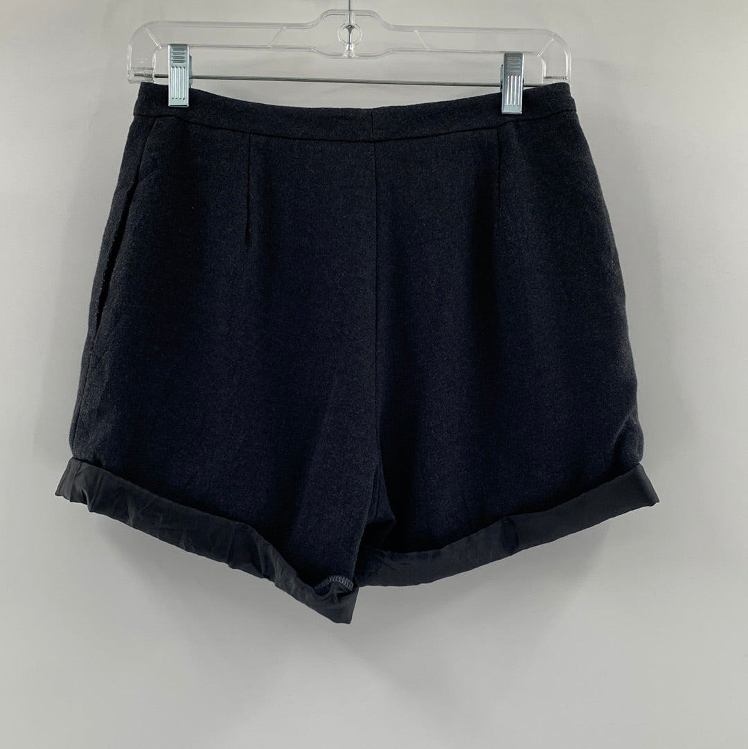 Urban Outfitters - Grey Cuffed Hem Shorts (Size 4P)