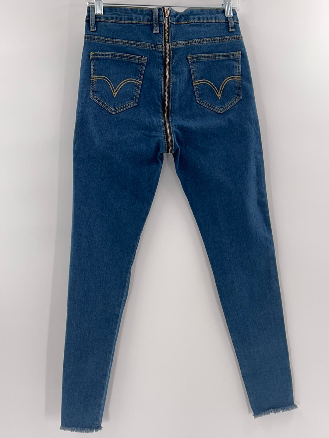 Wanna This: Zip in the Back Jeans (Size M)