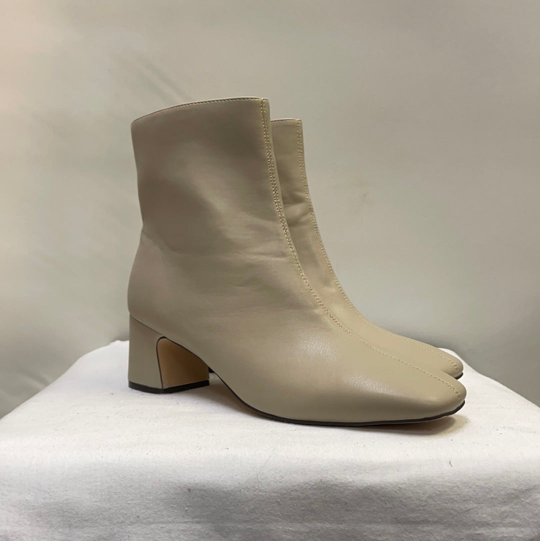 Urban Outfitters Cream Boots