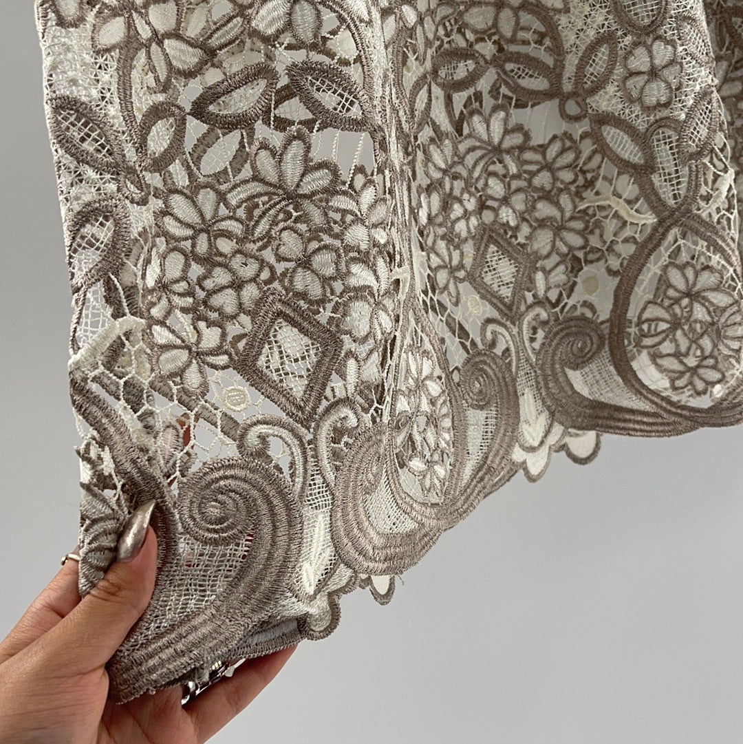 Free People Lace Flower Patterned Beige Skirt (Size 0)