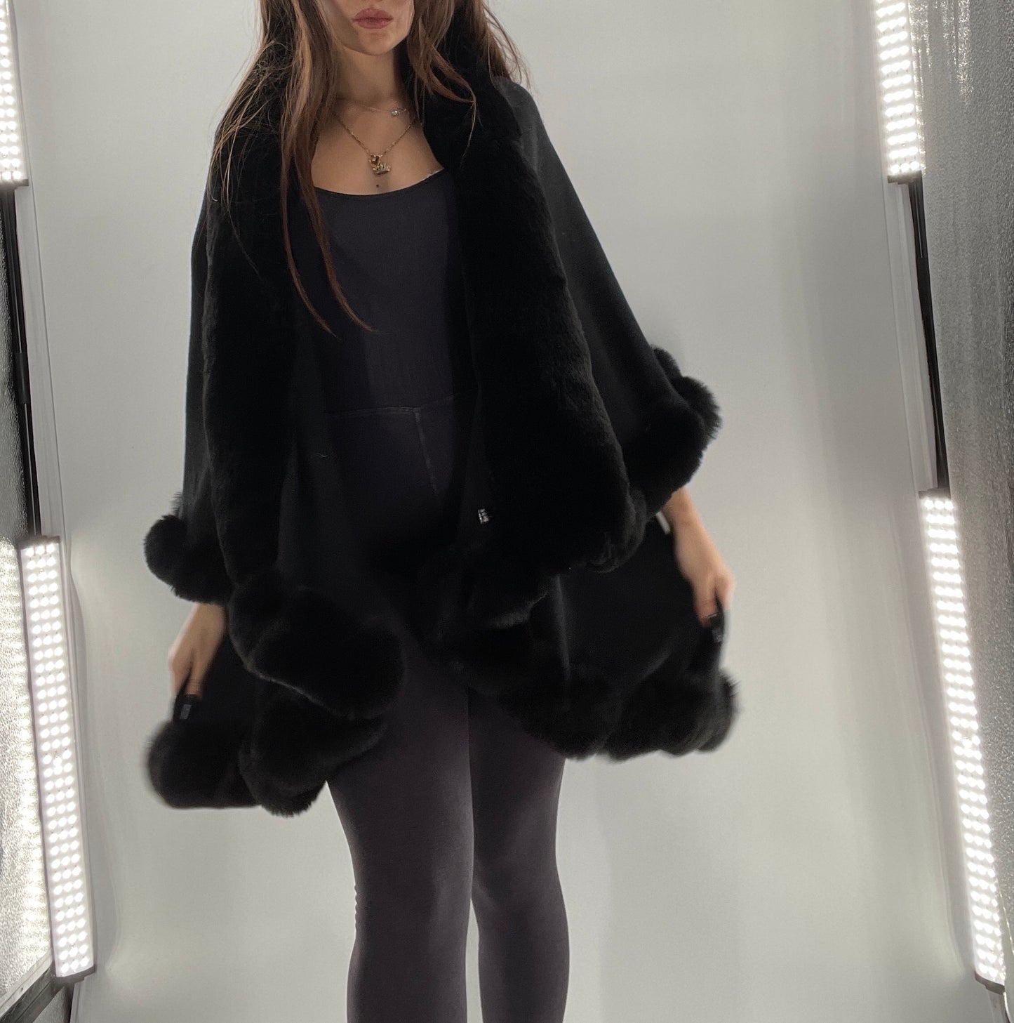 Glamorous Black Cape with Faux Fur Trim (OS)